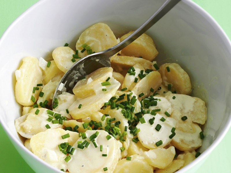 Kartoffelsalat mit Mayonnaise